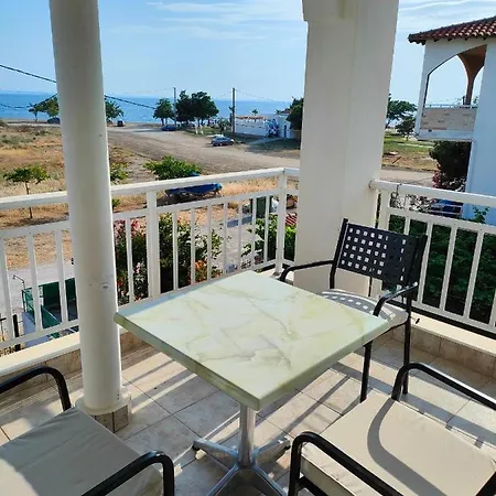 Paschalia Sea View Apartment *